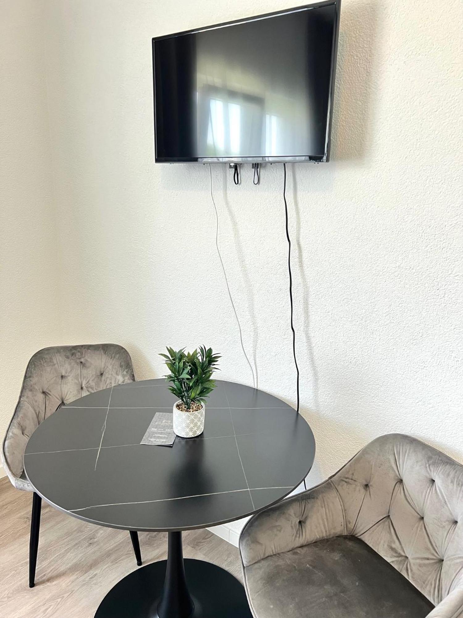 Budget City Appartement Kueche,Bad, Parken Im Zentrum Von Ravensburg Exterior photo
